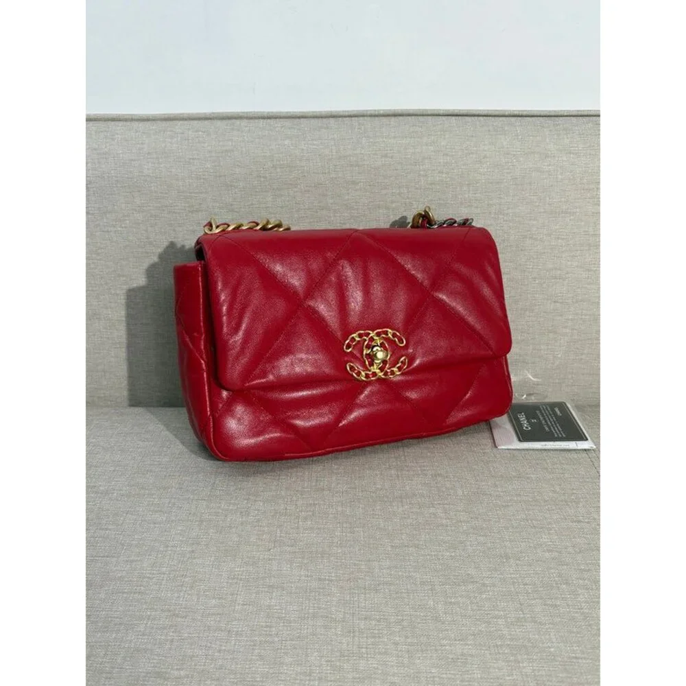 CHANEL Red Lambskin 19 Flap Bag Small GHW